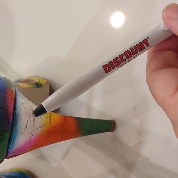 Steve Madden Alisha-R Metallic Rainbow LGBT Pump High Heel W/flaw PRIDE SZ 9 - Picture 15 of 16